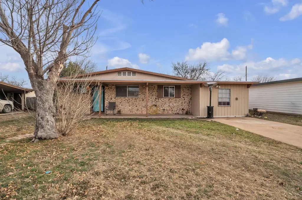 1917 Chapman St, San Angelo, TX 76901 - #1