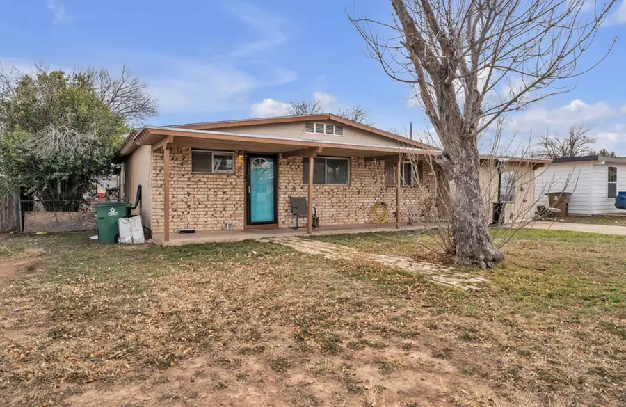 1917 Chapman St, San Angelo, TX 76901 - #2