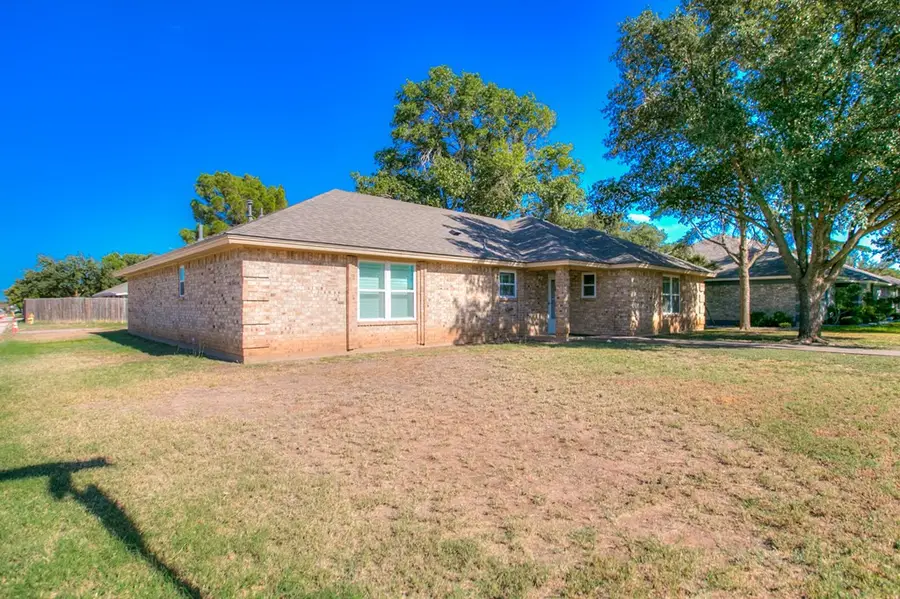 1110 Anthony Drive, San Angelo, TX 76905 - #3