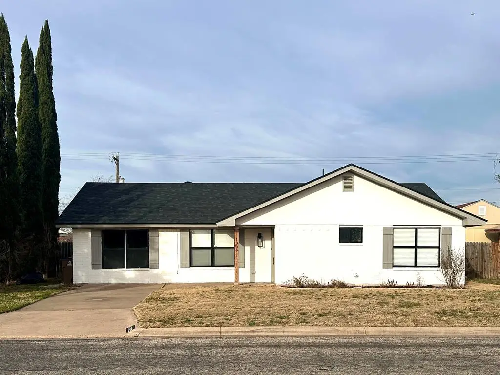 1309 Gregory Dr, San Angelo, TX 76905 - #1