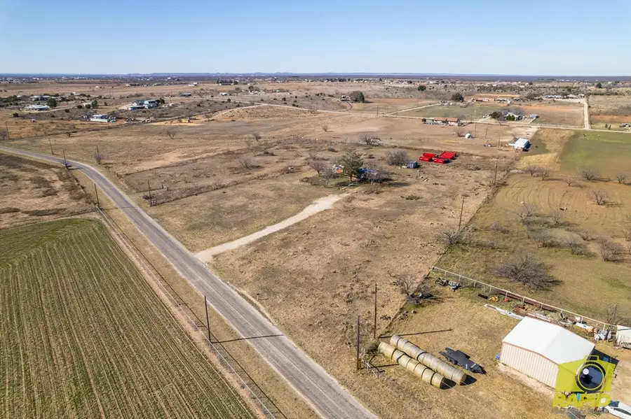 9005 N Valley Dr, San Angelo, TX 76905 - #3