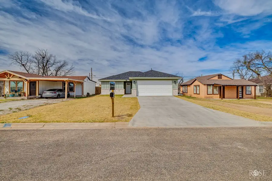 2616 Juanita Ave, San Angelo, TX 76901 - #2