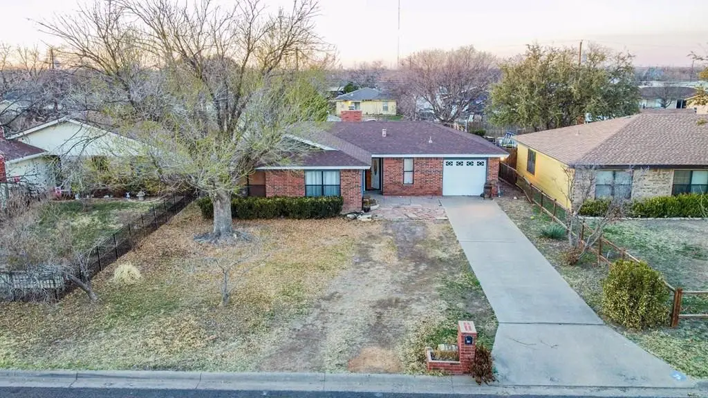 76 E 23rd Street, San Angelo, TX 76903 - #1