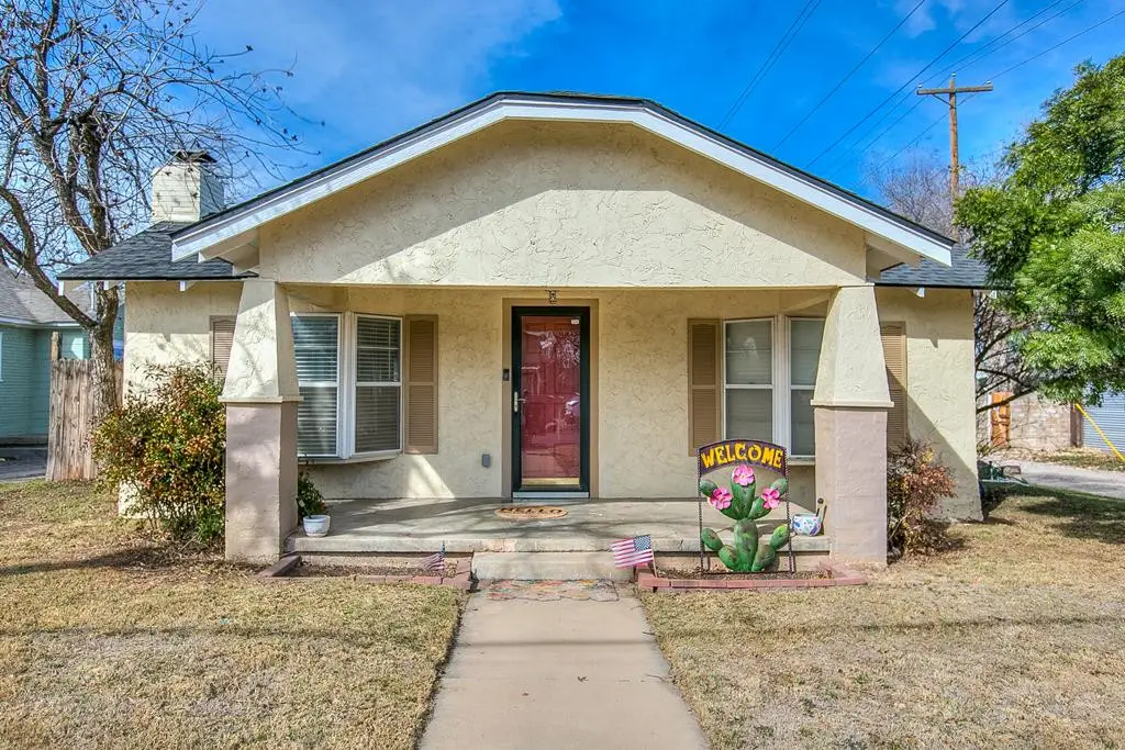 1616 W Ave J, San Angelo, TX 76901 - #1