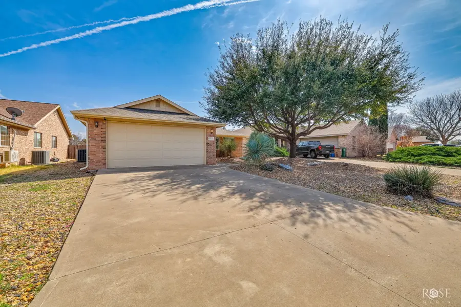 4814 Oak Grove Boulevard, San Angelo, TX 76904 - #3