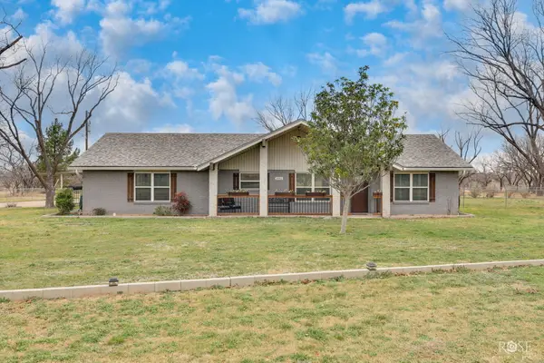 2052 Country Club Estates Circle, San Angelo, TX 76904