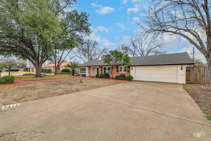 2517 Oxford Avenue, San Angelo, TX 76904 - #3