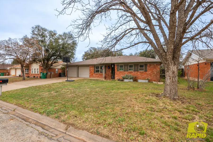 114 Dellwood Drive, San Angelo, TX 76903 - #2