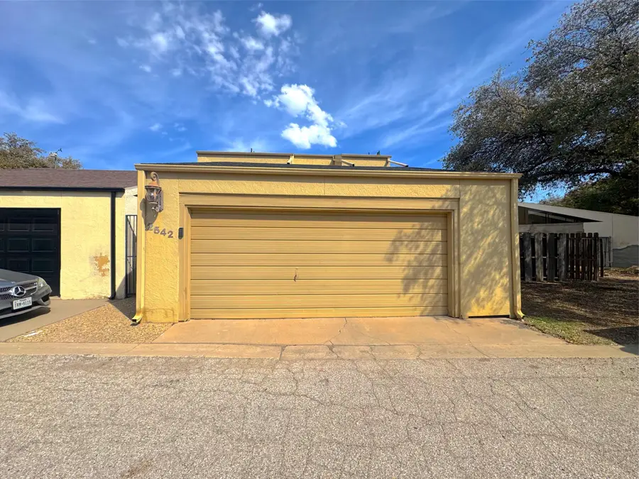 2542 Lindenwood Drive, San Angelo, TX 76904 - #3