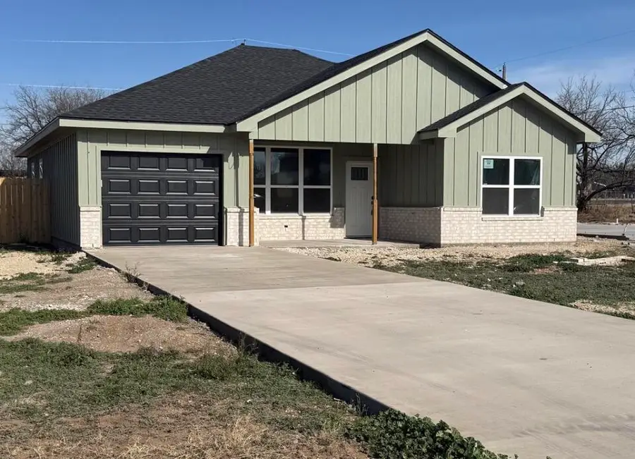 68 E 17th Street, San Angelo, TX 76903 - #2