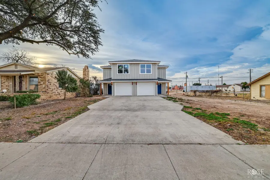 215 W 19th Street, San Angelo, TX 76903 - #2