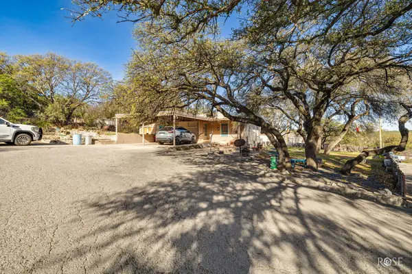 307 W 8th Street, Sonora, TX 76950