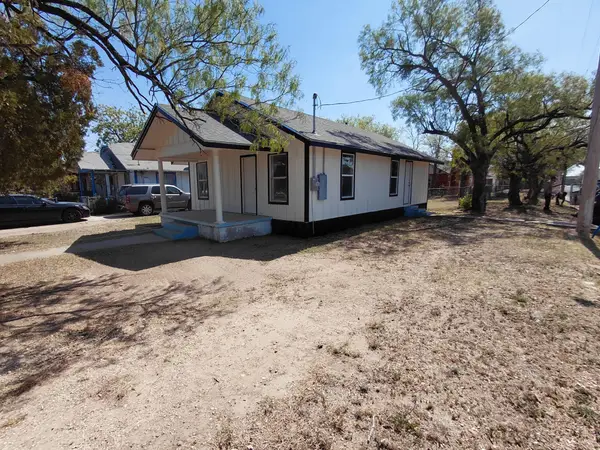203 E 11th Street, San Angelo, TX 76903