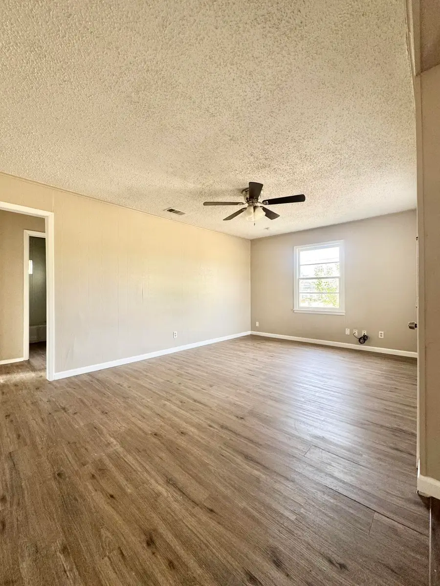 1926 Brown Street, San Angelo, TX 76903 - #3