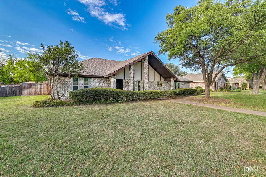 3321 Grandview Drive, San Angelo, TX 76904 - #3