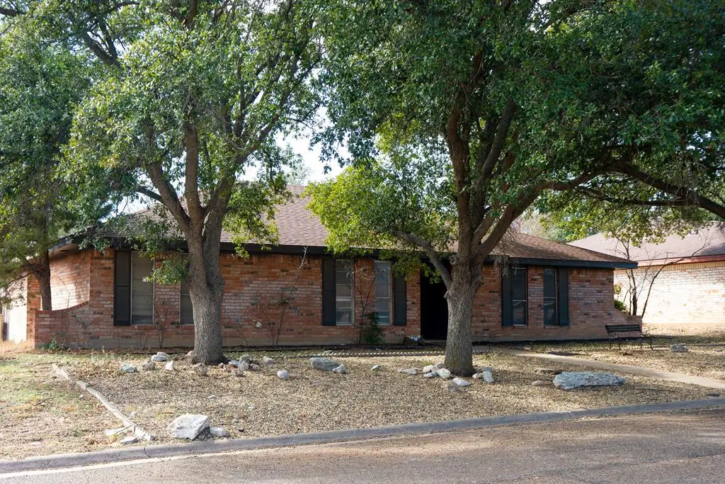 3205 Sierra Drive, San Angelo, TX 76904 - #1