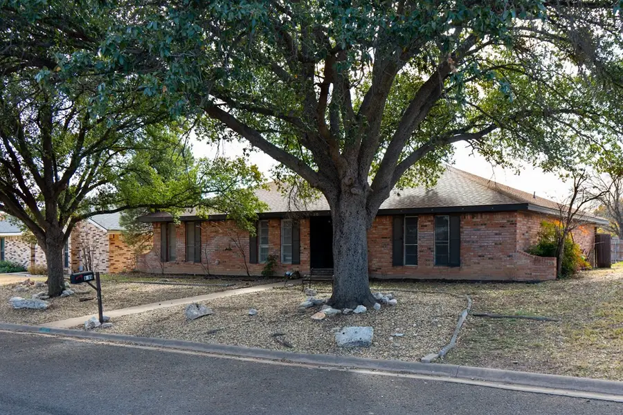 3205 Sierra Drive, San Angelo, TX 76904 - #2