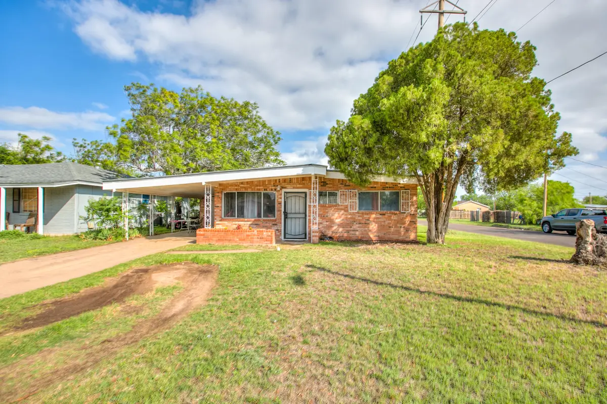 3102 Woodlawn Drive, San Angelo, TX 76901 - #1