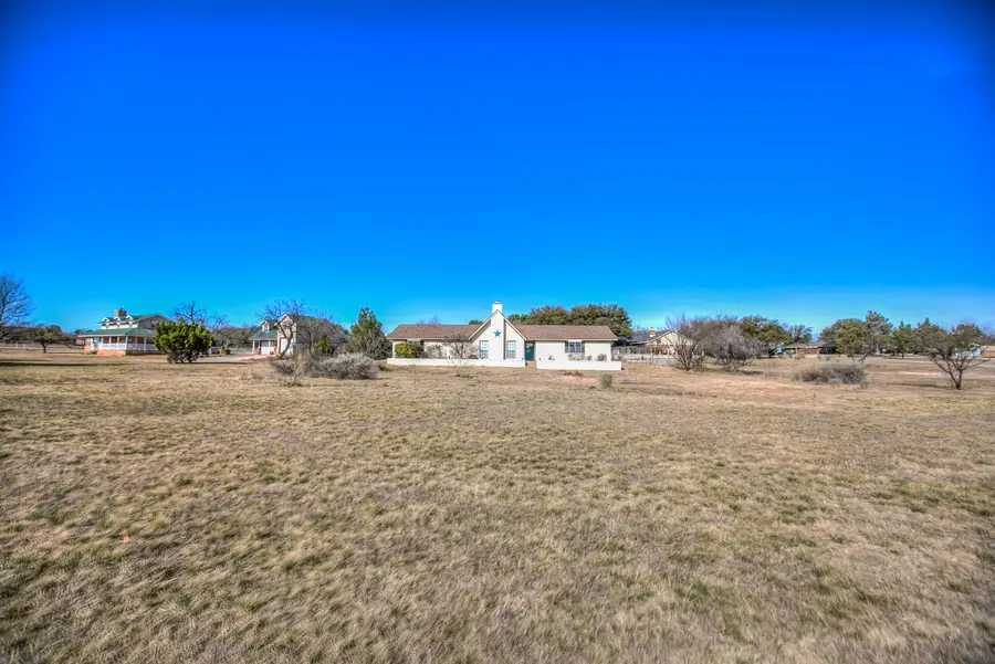 102 Loch Lomond Road, San Angelo, TX 76901 - #2