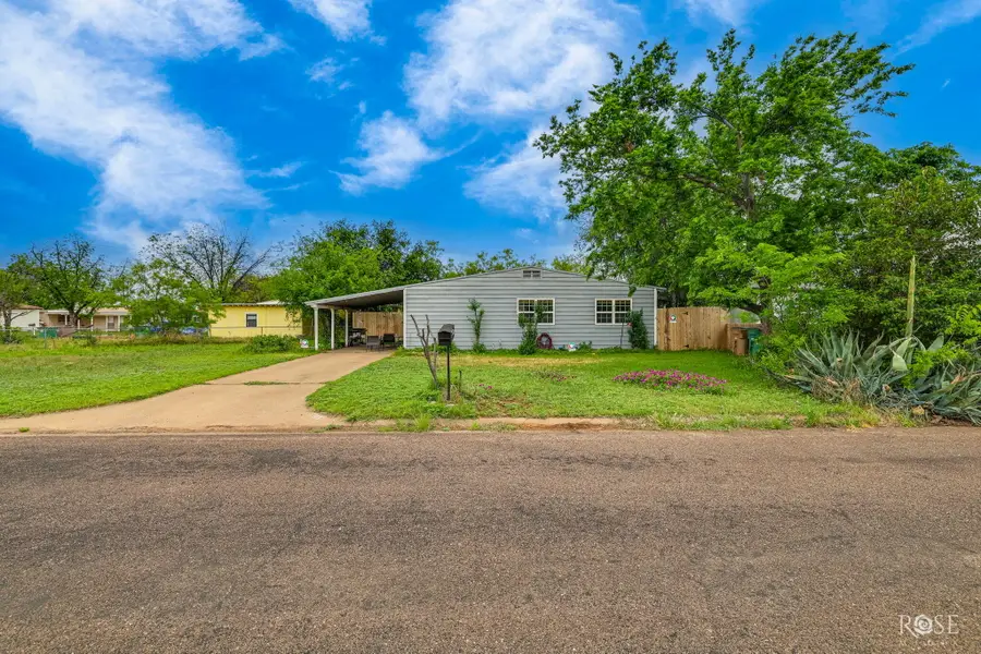 113 E 33rd Street, San Angelo, TX 76903 - #2