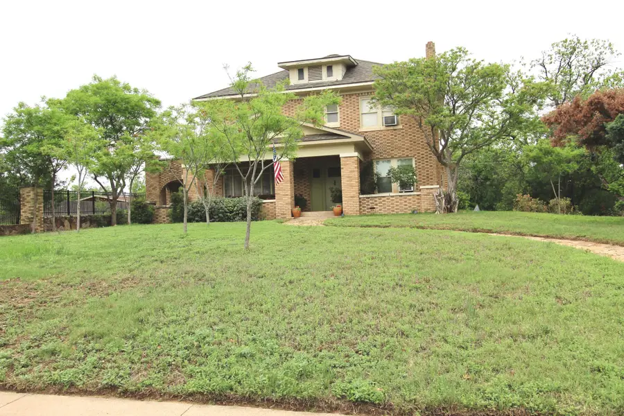 1217 S Monroe Street, San Angelo, TX 76901 - #2