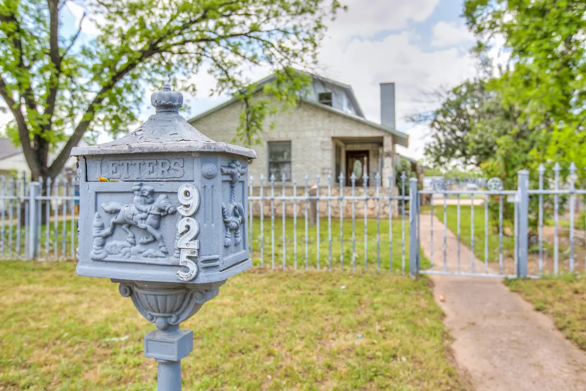925 Childress Street, San Angelo, TX 76901 - #1