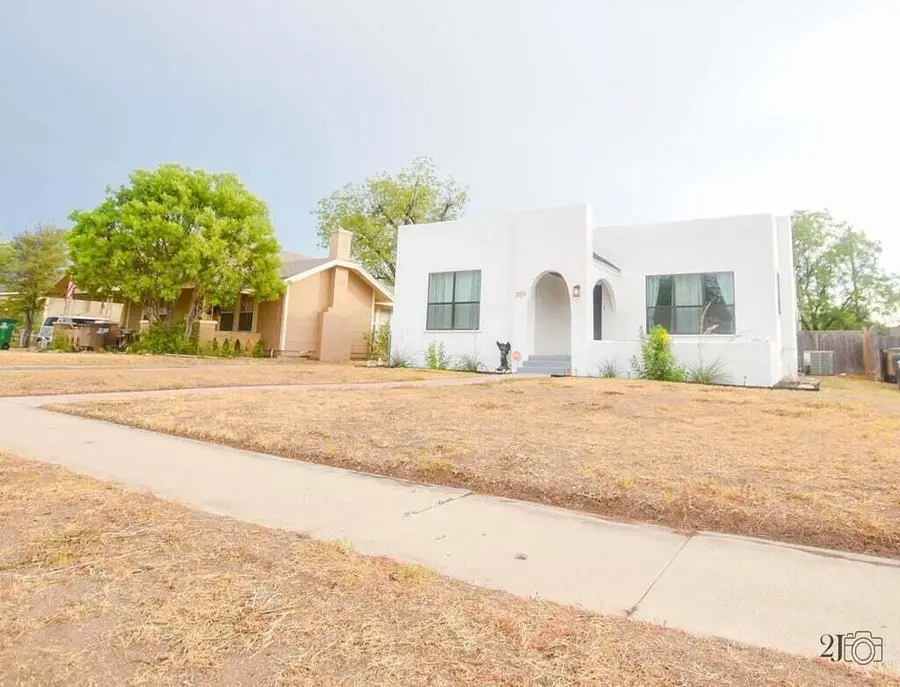309 N Adams Street, San Angelo, TX 76901 - #3