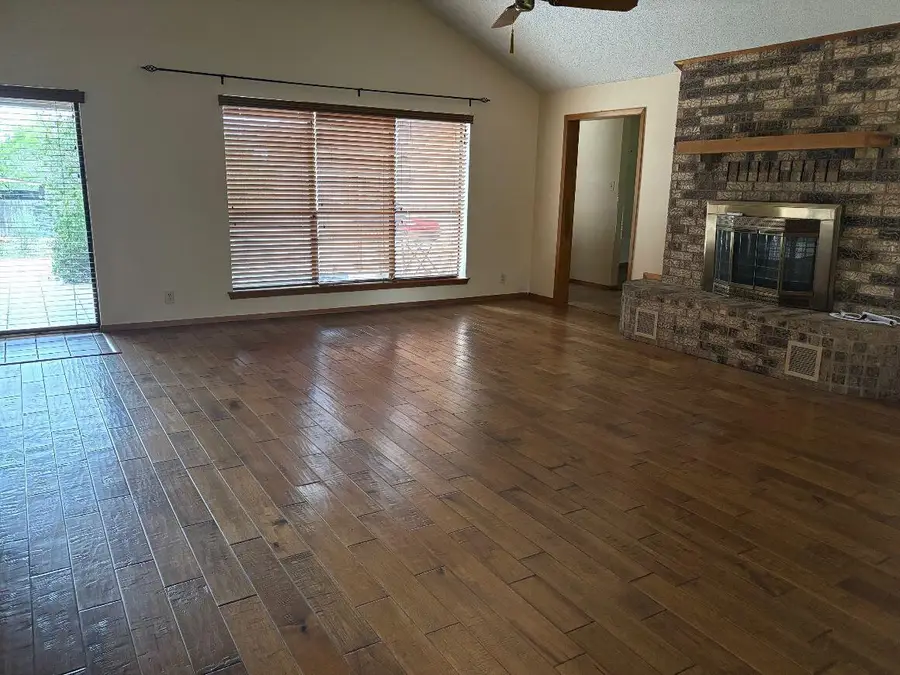 104 Edinburgh Road, San Angelo, TX 76901 - #2
