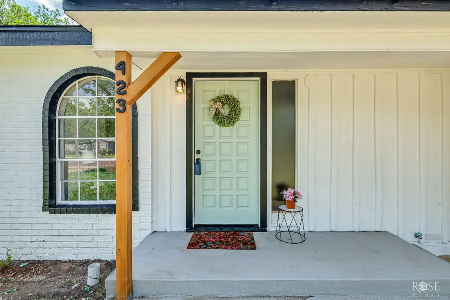423 E 26th Street, San Angelo, TX 76903 - #2