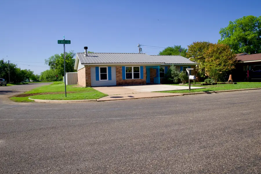 1113 E 43rd Street, San Angelo, TX 76903 - #3