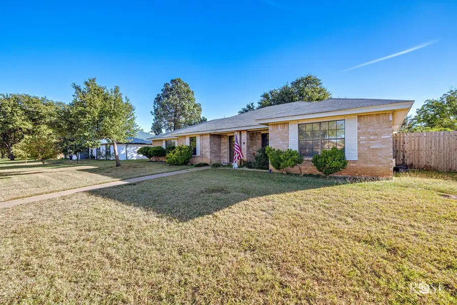 3849 Sunset Drive, San Angelo, TX 76904 - #3