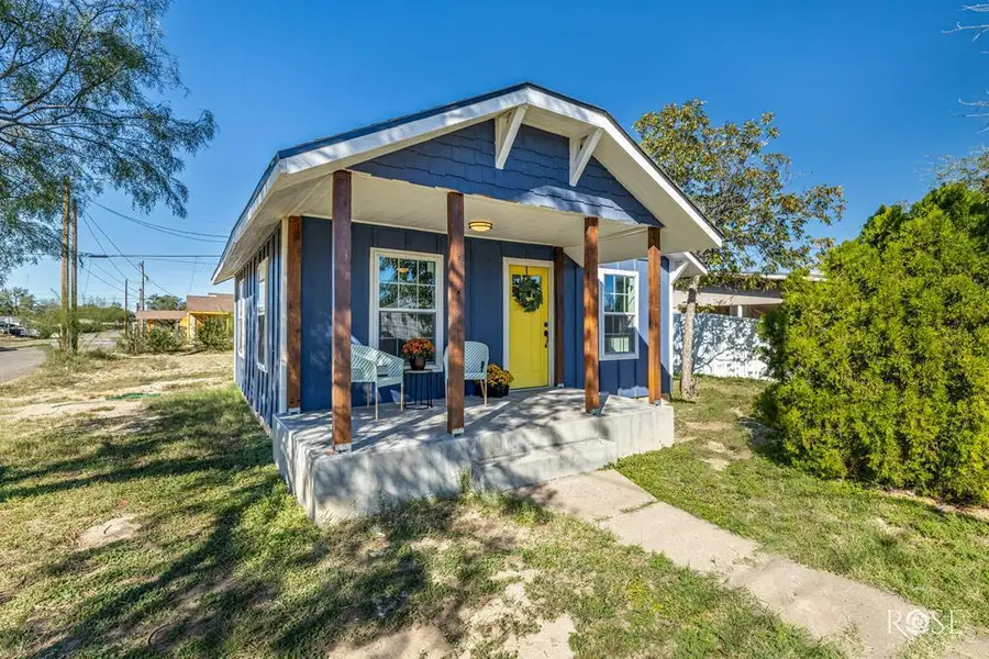 38 W 13th Street, San Angelo, TX 76903 - #2
