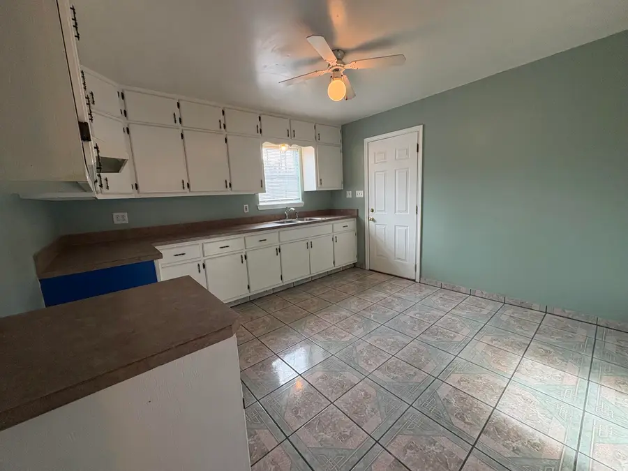 1305 Cleo Street, San Angelo, TX 76905 - #3