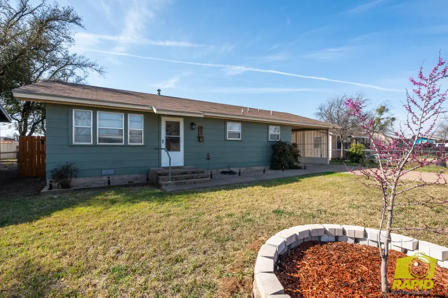 463 E 40th Street, San Angelo, TX 76903 - #2