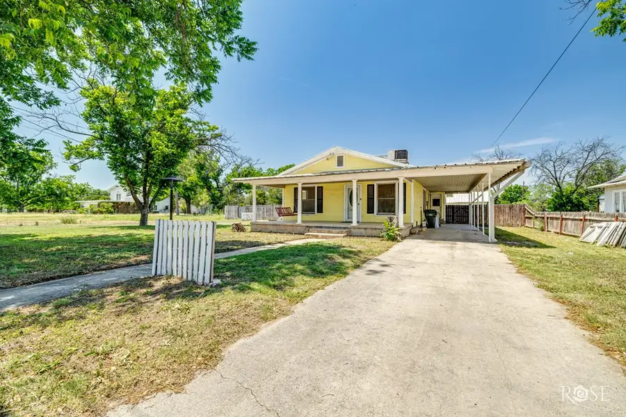 804 S Concho Avenue, Sonora, TX 76950 - #3