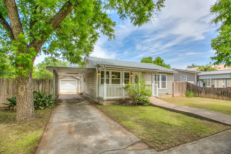 30 E 11th Street, San Angelo, TX 76903 - #2