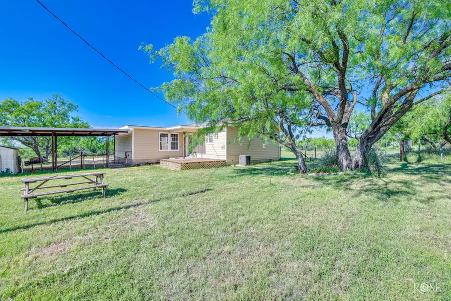 11520 Marshall Street, Carlsbad, TX 76934 - #2