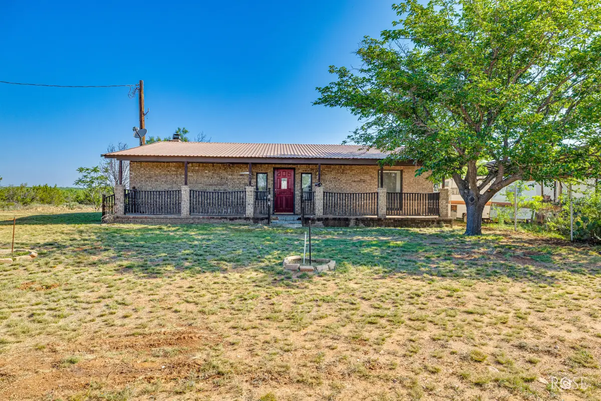 140 Jones Circle, Robert Lee, TX 76945 - #1