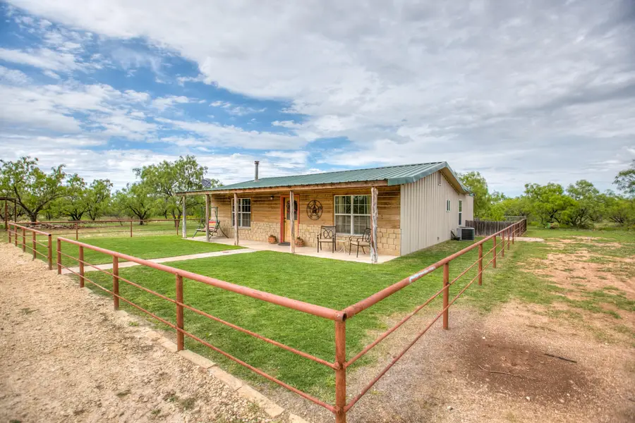 4127 Co Rd 114, Ballinger, TX 76821 - #3