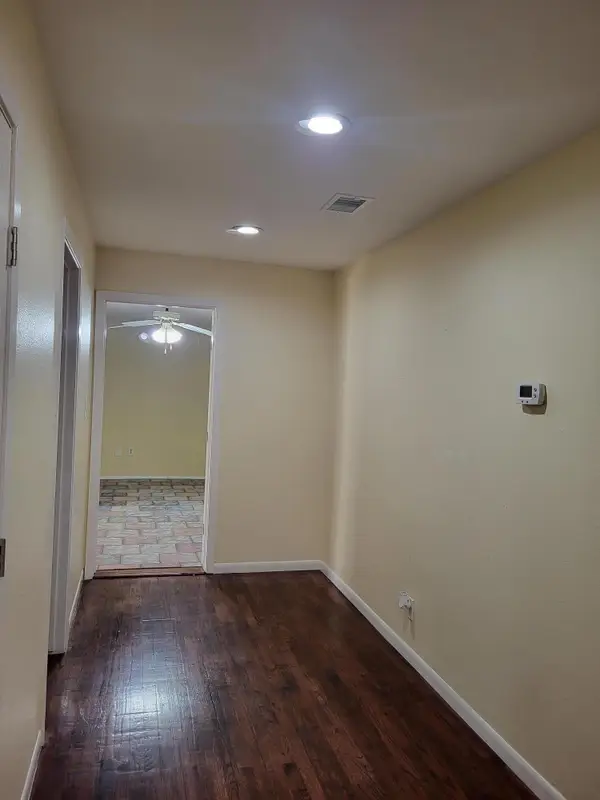 315 W Duncan Avenue, Mertzon, TX 76941