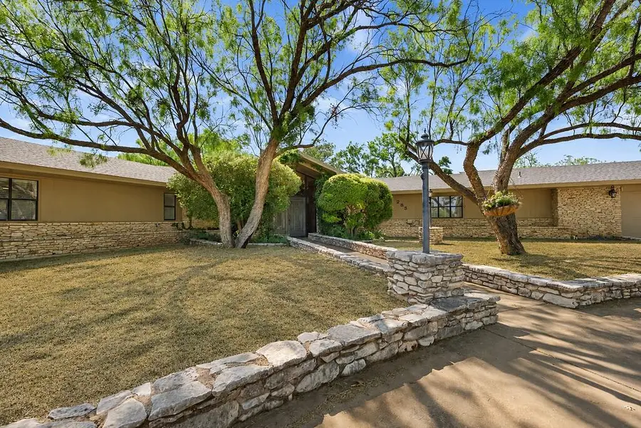 285 Edinburgh Road, San Angelo, TX 76901 - #3