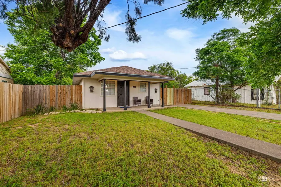 210 W 10th Street, San Angelo, TX 76903 - #2