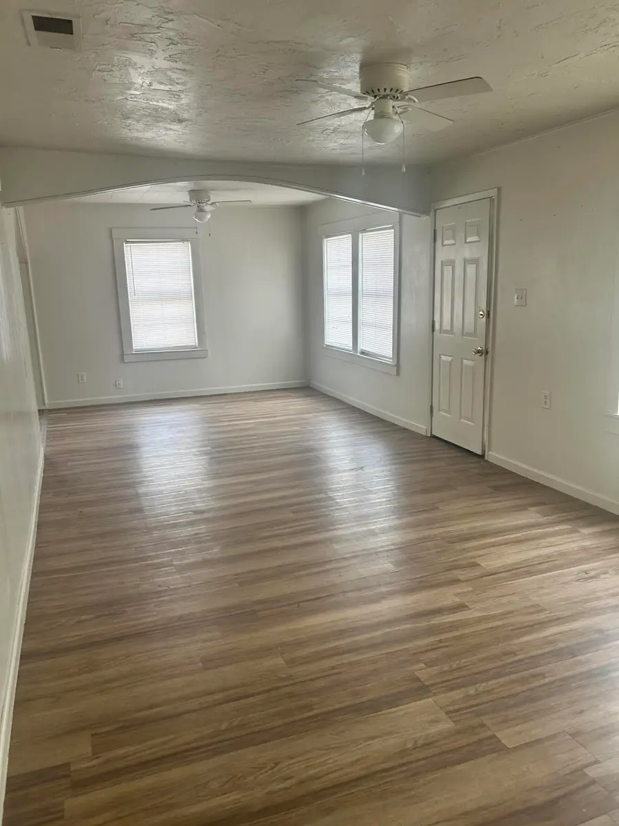 513 N Browning Street, San Angelo, TX 76903 - #2