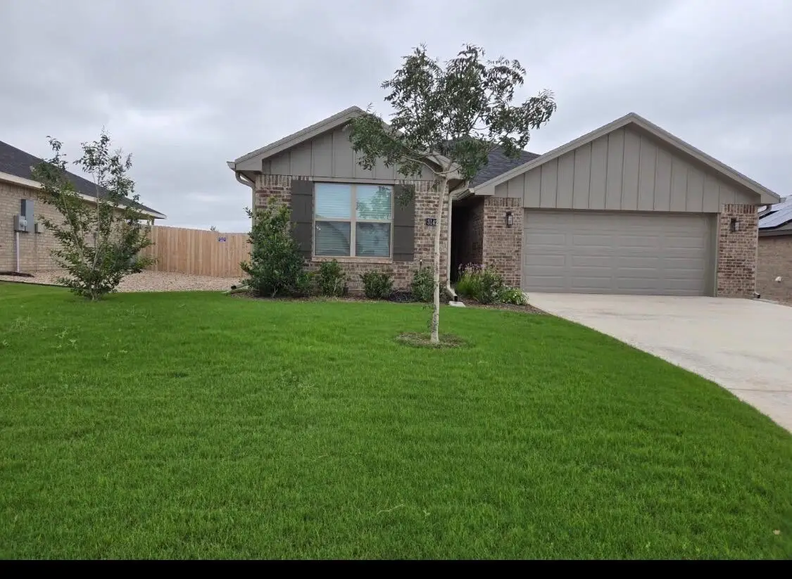 3142 Cedarhill Drive, San Angelo, TX 76904 - #1