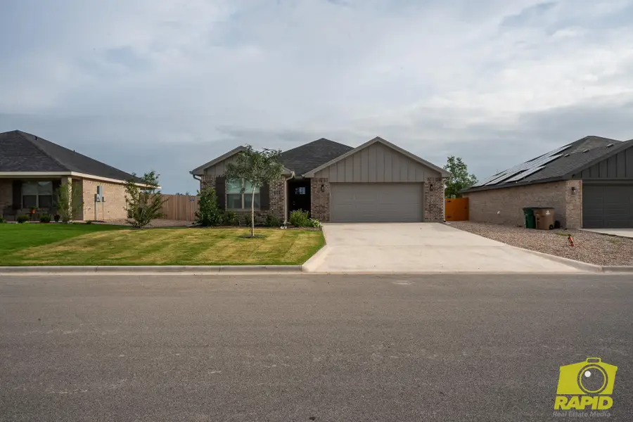 3142 Cedarhill Drive, San Angelo, TX 76904 - #2