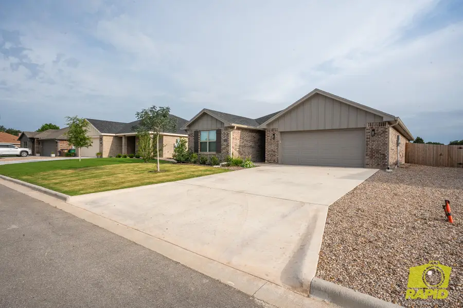 3142 Cedarhill Drive, San Angelo, TX 76904 - #3