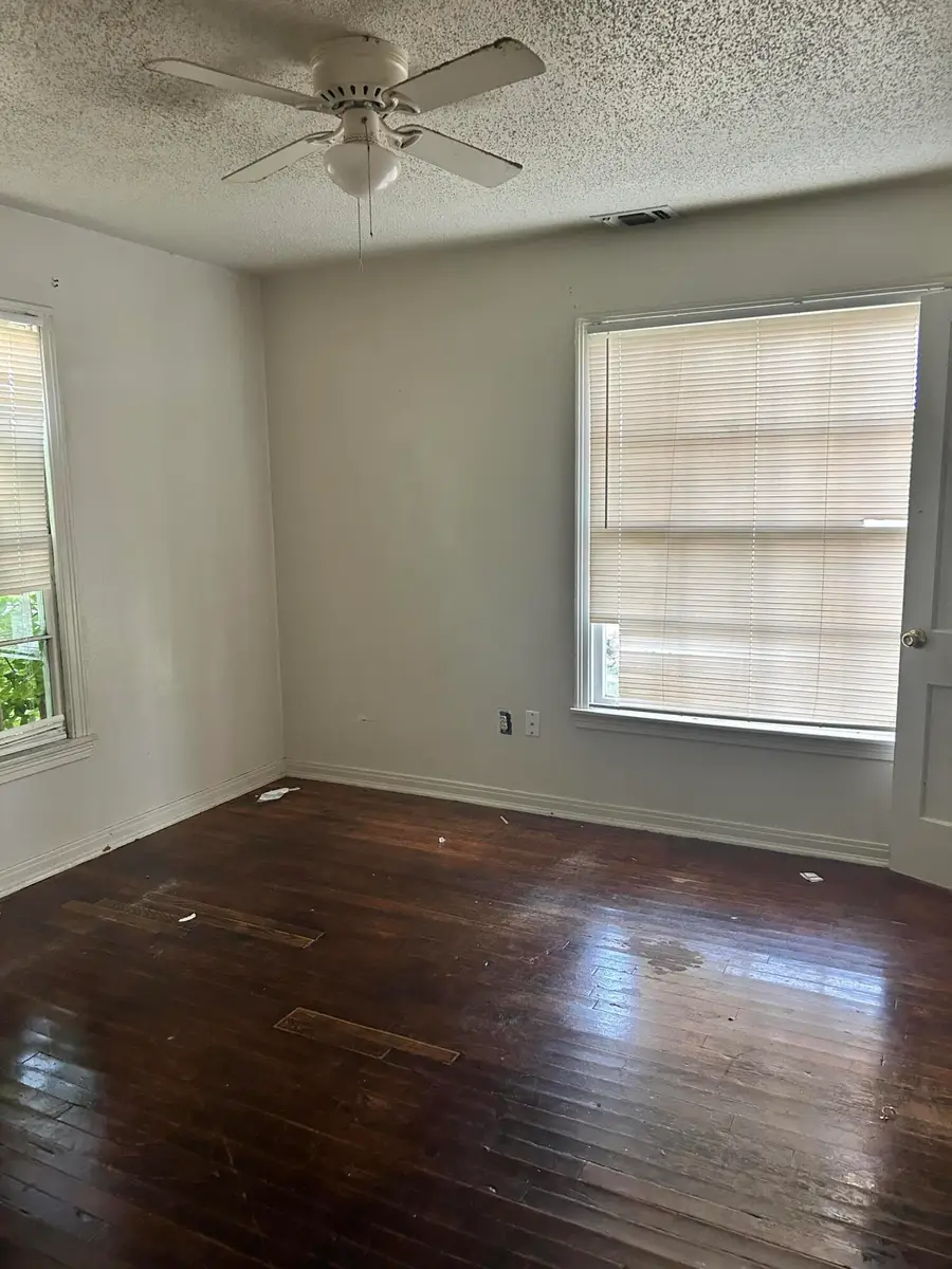 18 W 37th Street, San Angelo, TX 76903 - #3