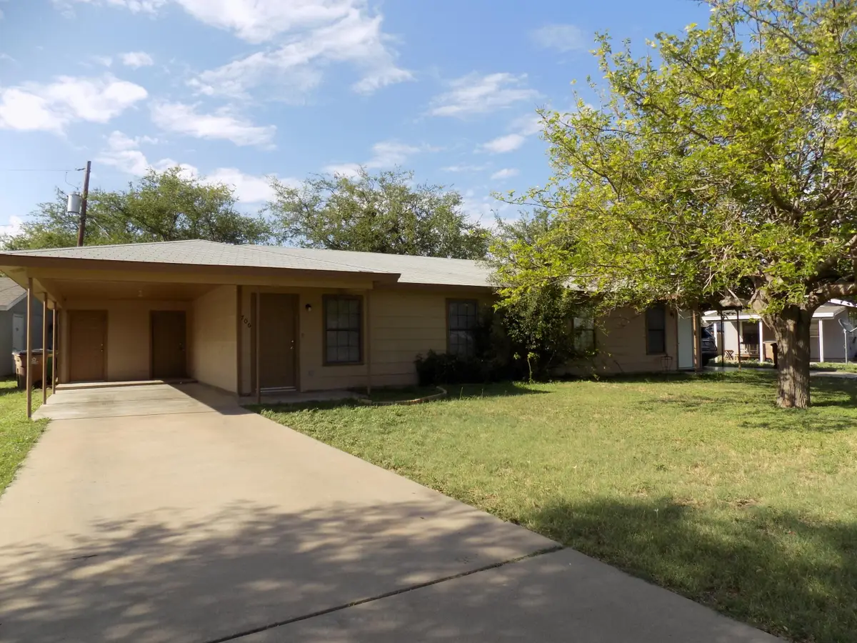 706 E Highland Boulevard, San Angelo, TX 76903 - #1