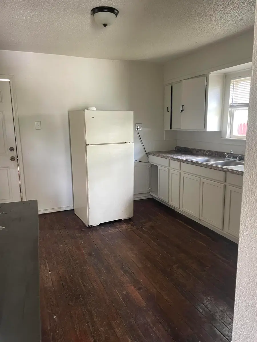 207 W 25th Street, San Angelo, TX 76903 - #3