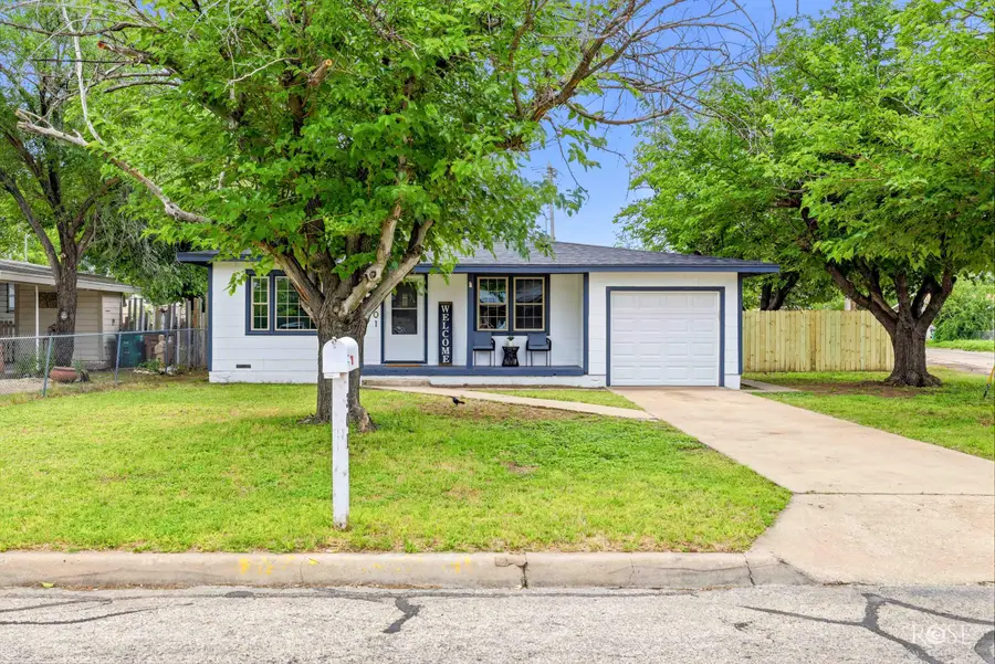 301 River Oaks Street, San Angelo, TX 76903 - #3